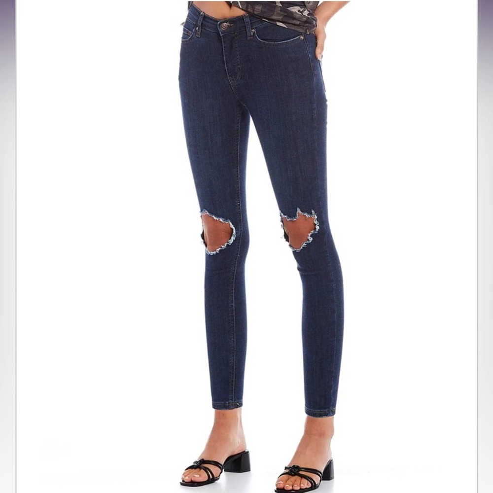 Free People Mid-rise Destroyed Knee Skinny Jeans, Blue, Size 27